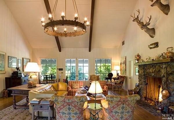 Living room in the main house. (Photo courtesy of Coldwell Banker)