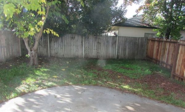 Yard. (Photo courtesy of Zillow Rental Network)