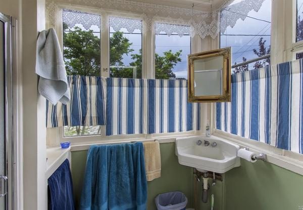 Bathroom. (Photo courtesy of Coldwell Banker)